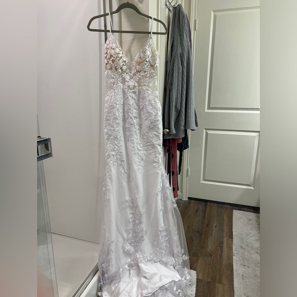 Mermaid Wedding Dress - Picture 2 of 7